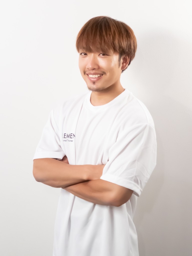 太田トレーナーの画像