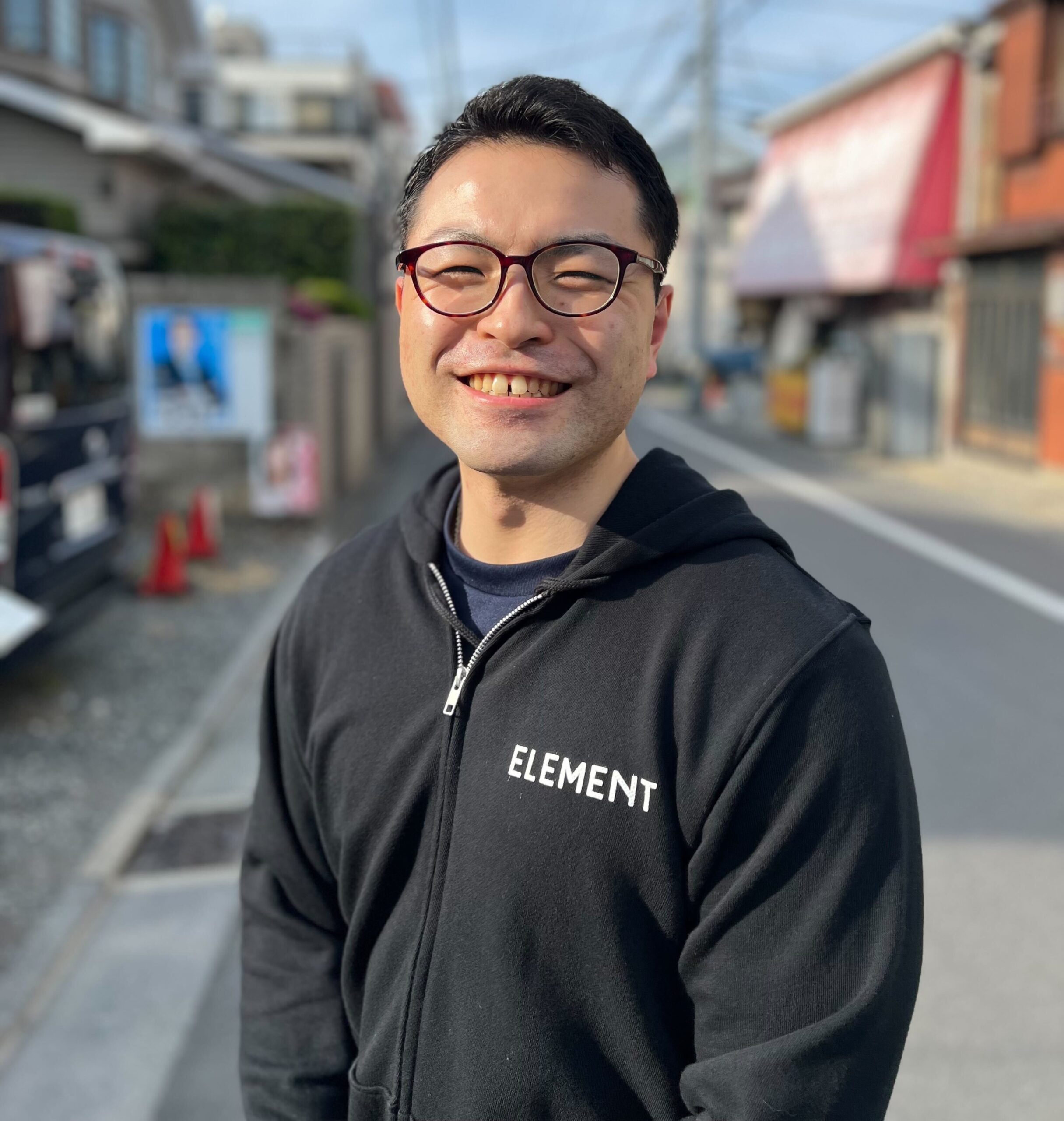 大友トレーナーの画像
